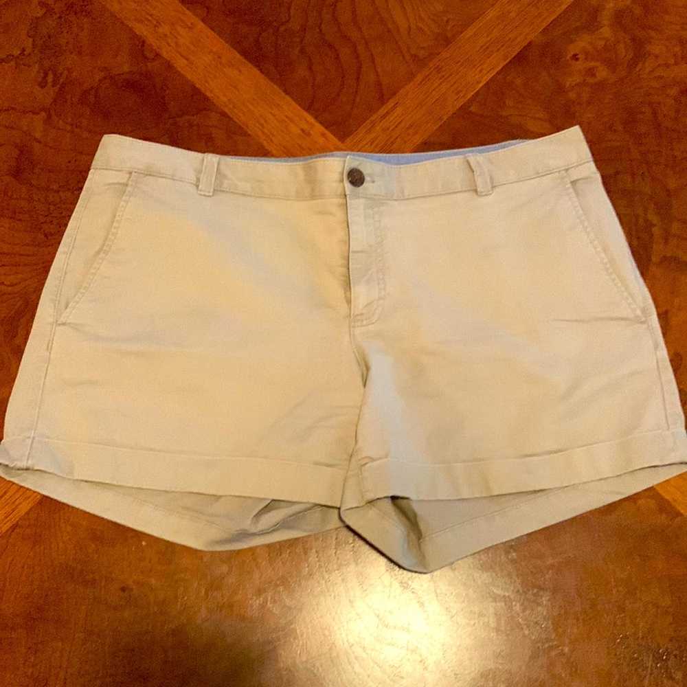 Banana Republic city chino shorts